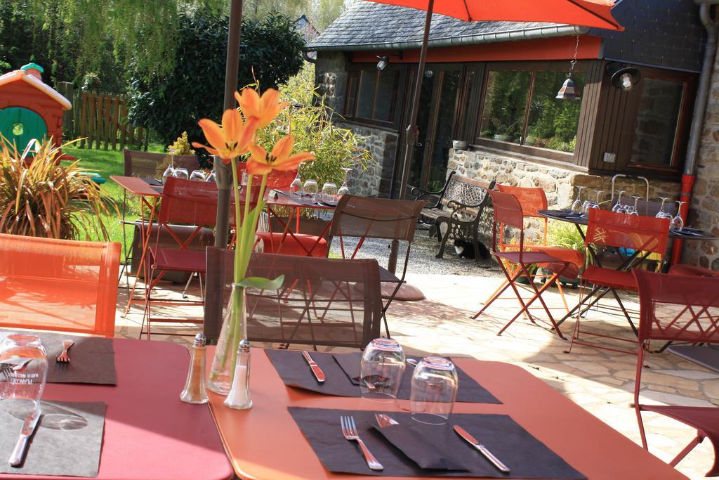 Auberge De La Chesnaie Pleudihen-sur-Rance Kültér fotó